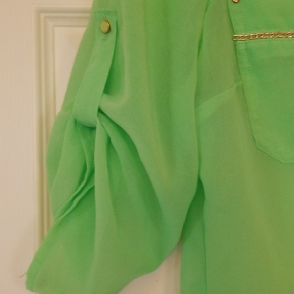 Dynamite green sheer blouse with tie front - Picture 4 of 5